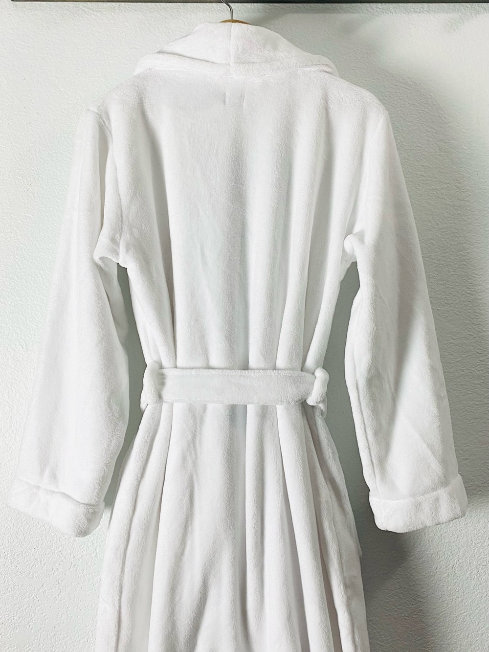 New Restoration Hardware Luxury Plush Long Robe Women’s XS White - Picture 6 of 11